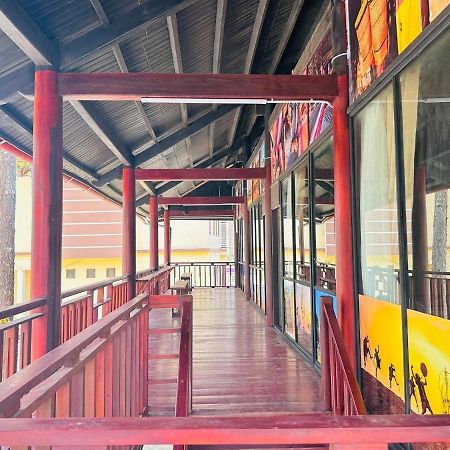 Henisi Homestay Mang Den Kon Von Kla エクステリア 写真