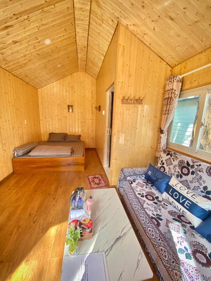 Henisi Homestay Mang Den Kon Von Kla エクステリア 写真