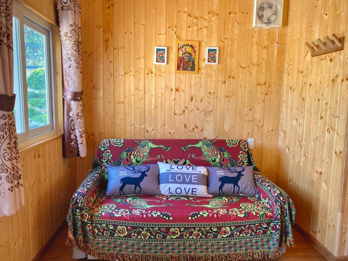 Henisi Homestay Mang Den Kon Von Kla エクステリア 写真